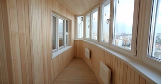 Отделка, остекление, утепление балконов в Новошахтинске от 211 руб. м/2.